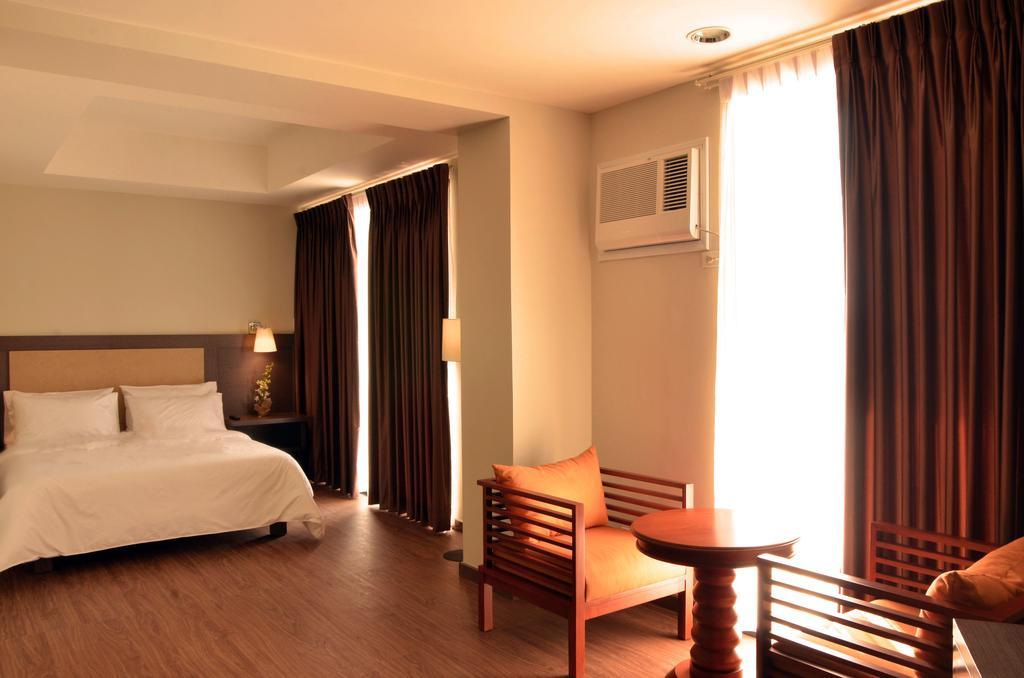 Rivermount Hotel And Resort Sarrat Exterior foto